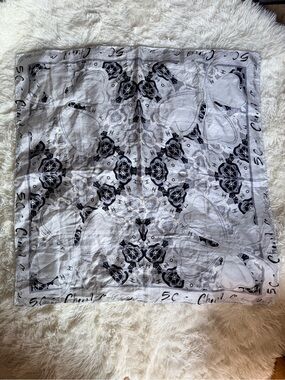 Coco CHANEL mademoiselle Silk scarf